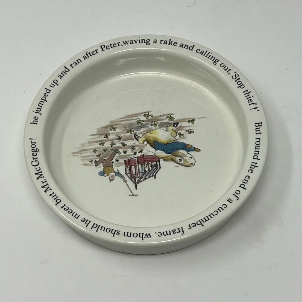 Vintage Wedgwood Peter Rabbit child porridge bowl